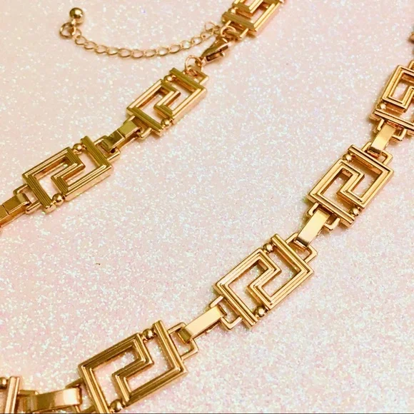 Brand New Luxe Designer Style Gold Chain Choker Necklace Adjustable - Picture 2 of 3